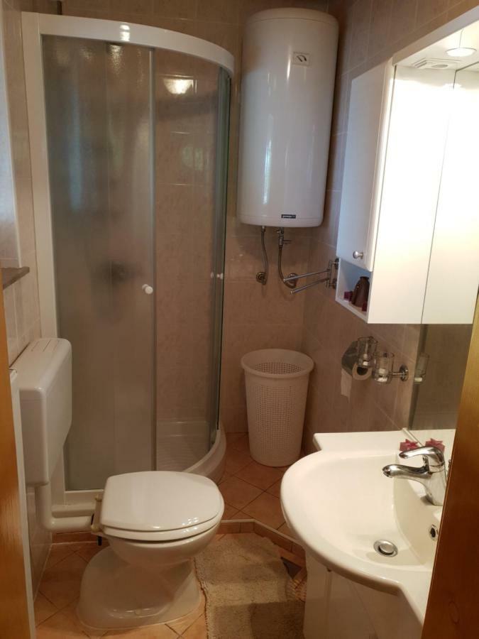 Vineyard Cottage Urban Mirna Екстер'єр фото